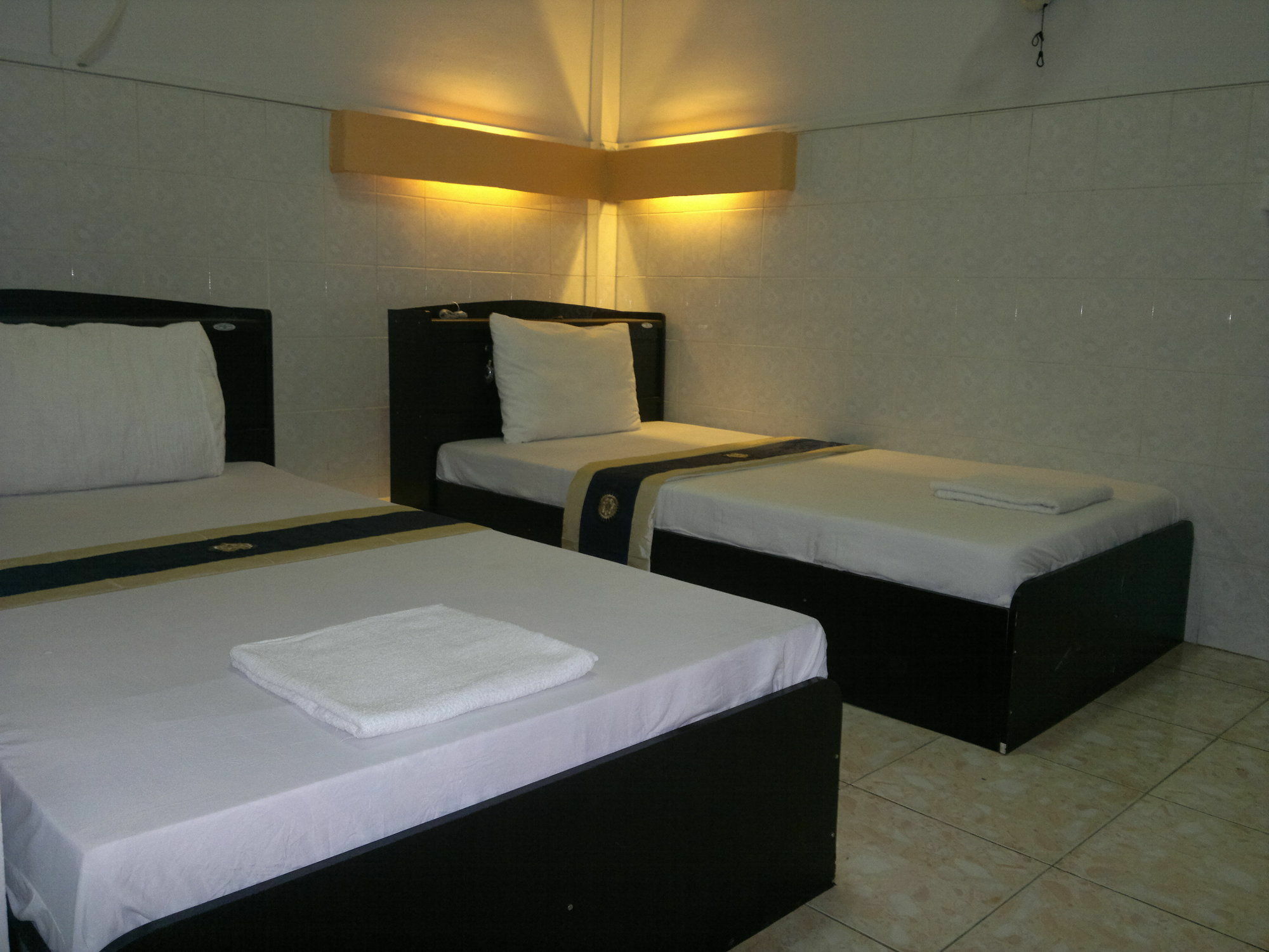 White River II Hostel พนมเปญ ภายนอก รูปภาพ