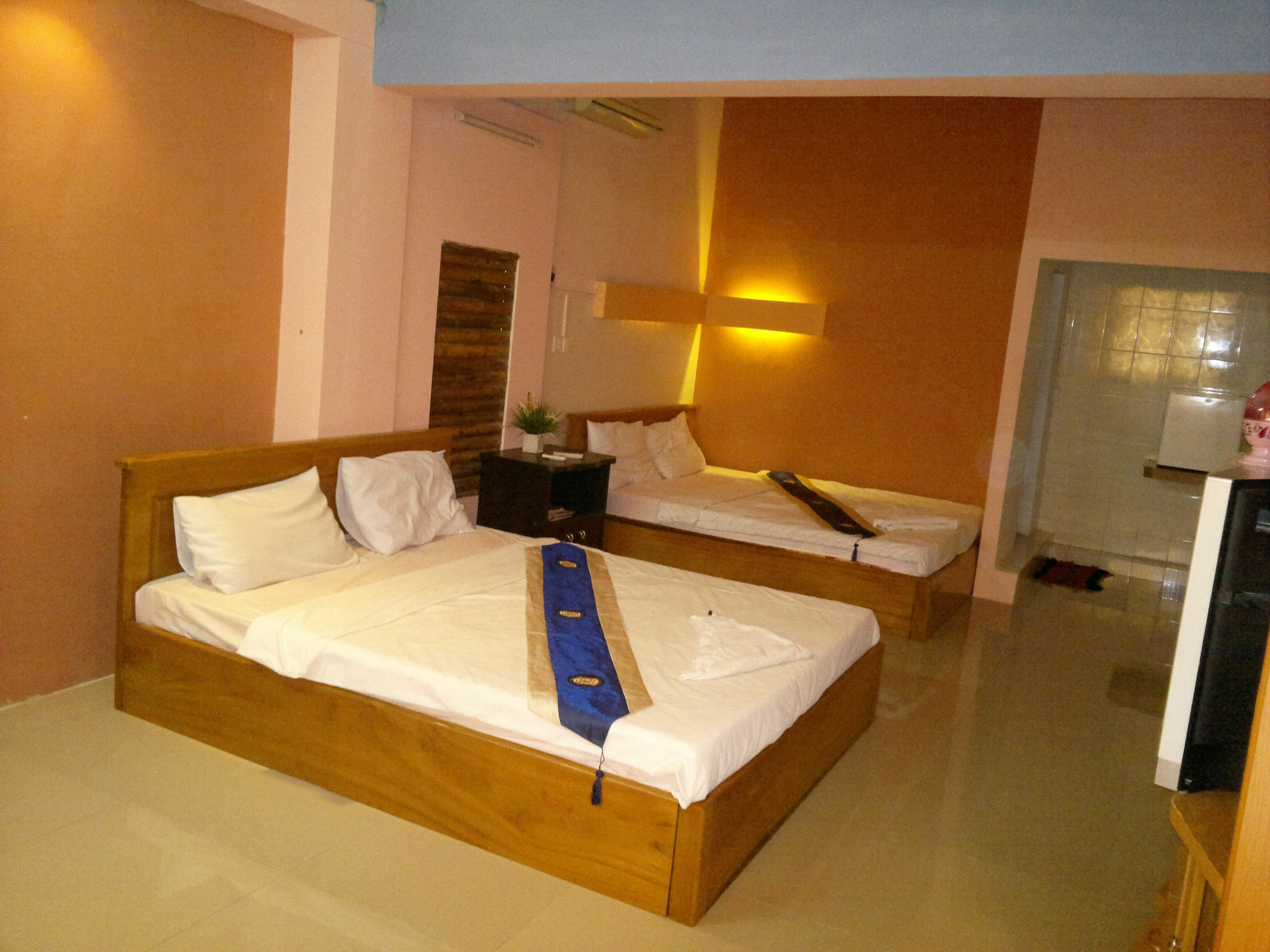 White River II Hostel พนมเปญ ภายนอก รูปภาพ